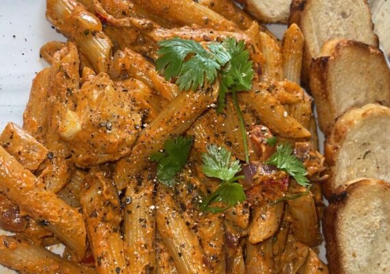 Tomato & Mascarpone Chicken Pasta